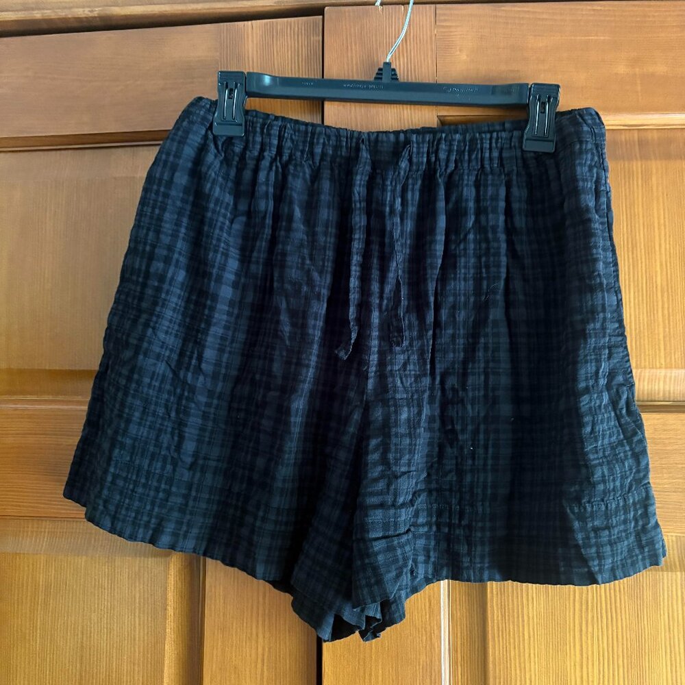 COS CHECKED SEERSUCKER SHORTS BLACK
